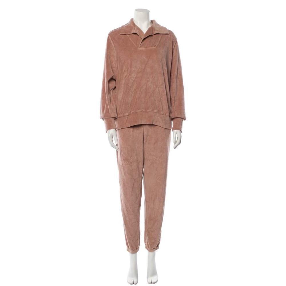 Les Tien Women's Tan Set